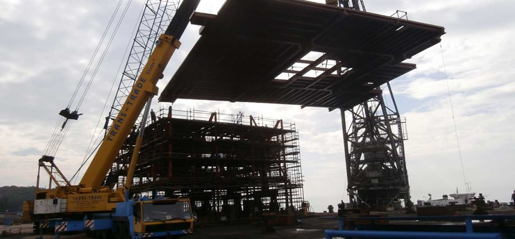 IKA-JZ-main-deck-lifting